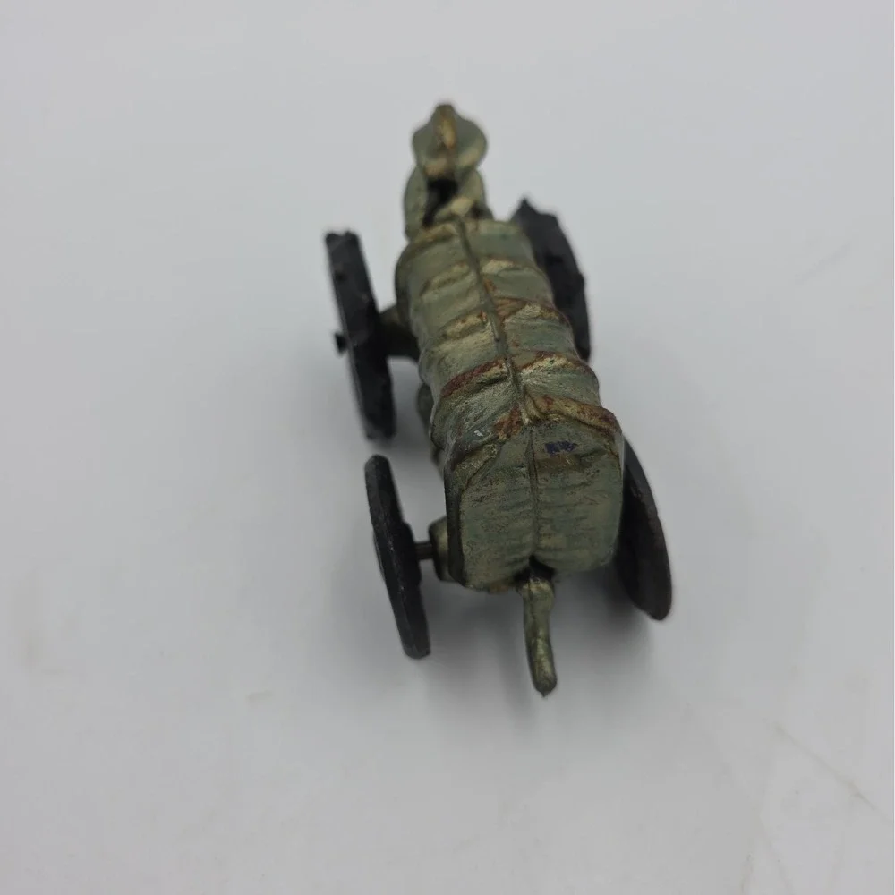 Vintage Cast Iron Tractor Small Scale 4